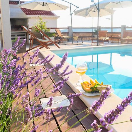 Villa My Rose With A Private Pool 믈리니 외부 사진