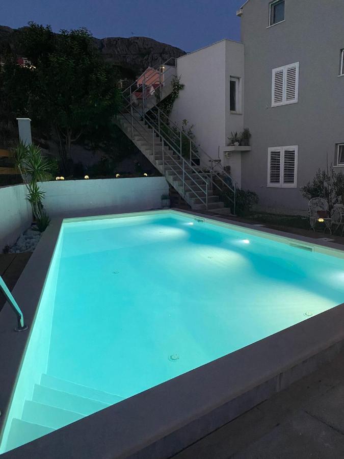 Villa My Rose With A Private Pool 믈리니 외부 사진