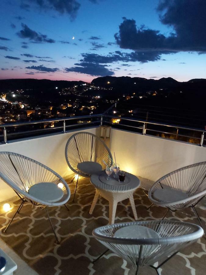 Villa My Rose With A Private Pool 믈리니 외부 사진